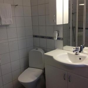 Zimmer mit zwei Einzelbetten